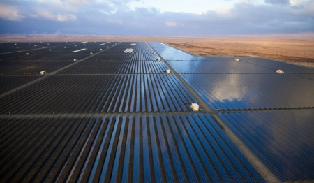 Do leta 2023 bo svet bogatejši za 1 trilijon vatov sončne energije sistemov PV